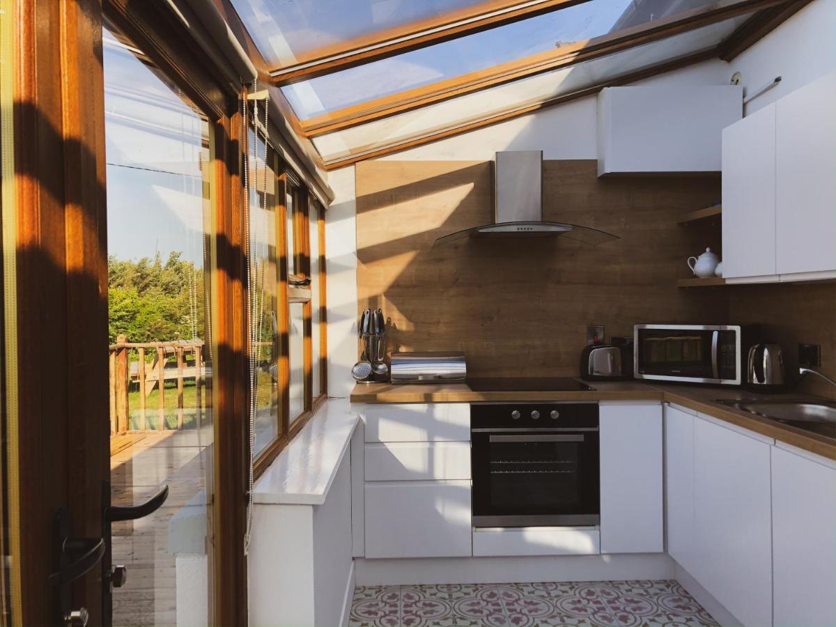 Hookless Holiday Homes 페다드 온 씨 외부 사진